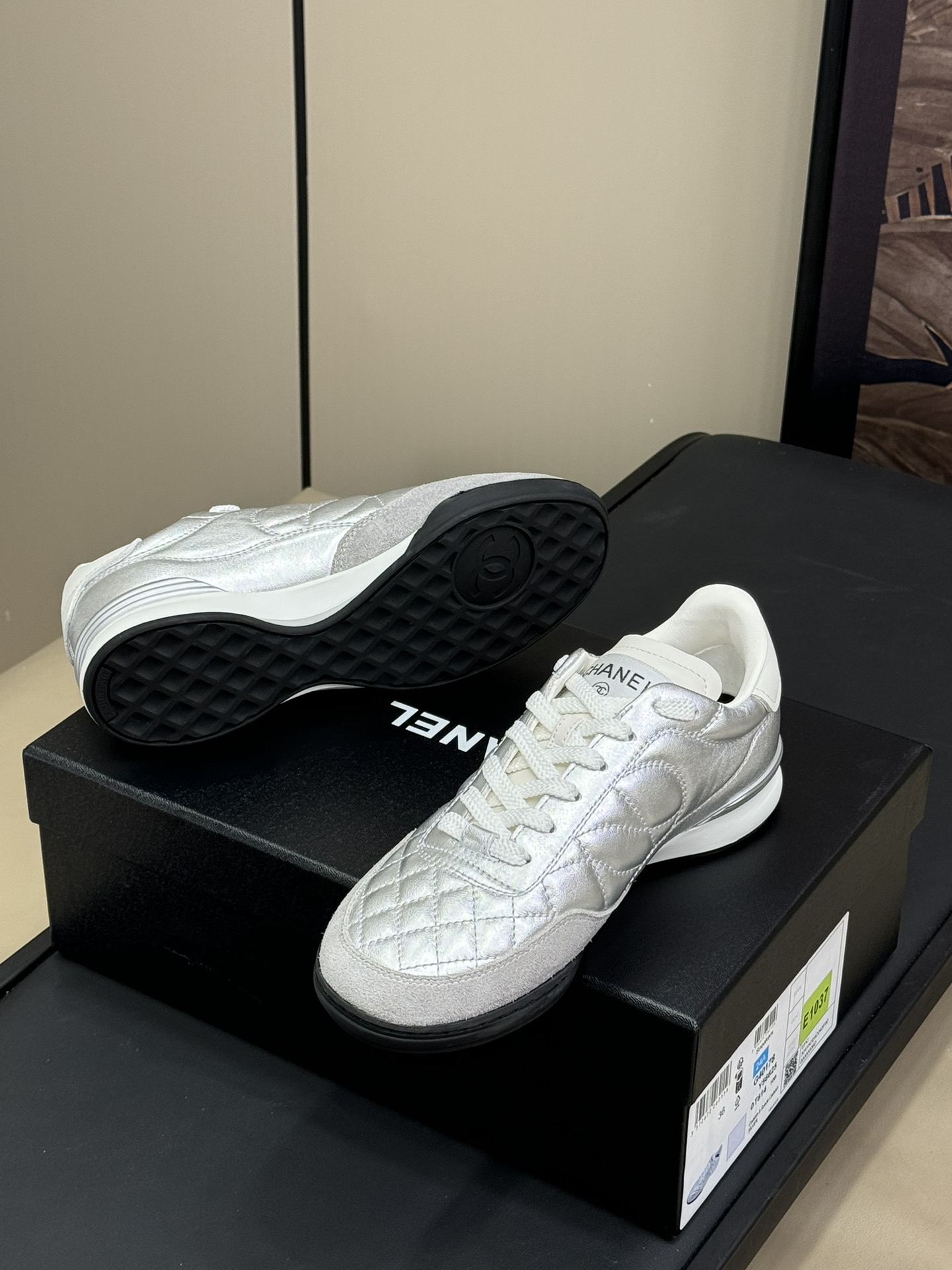 Women's high heels